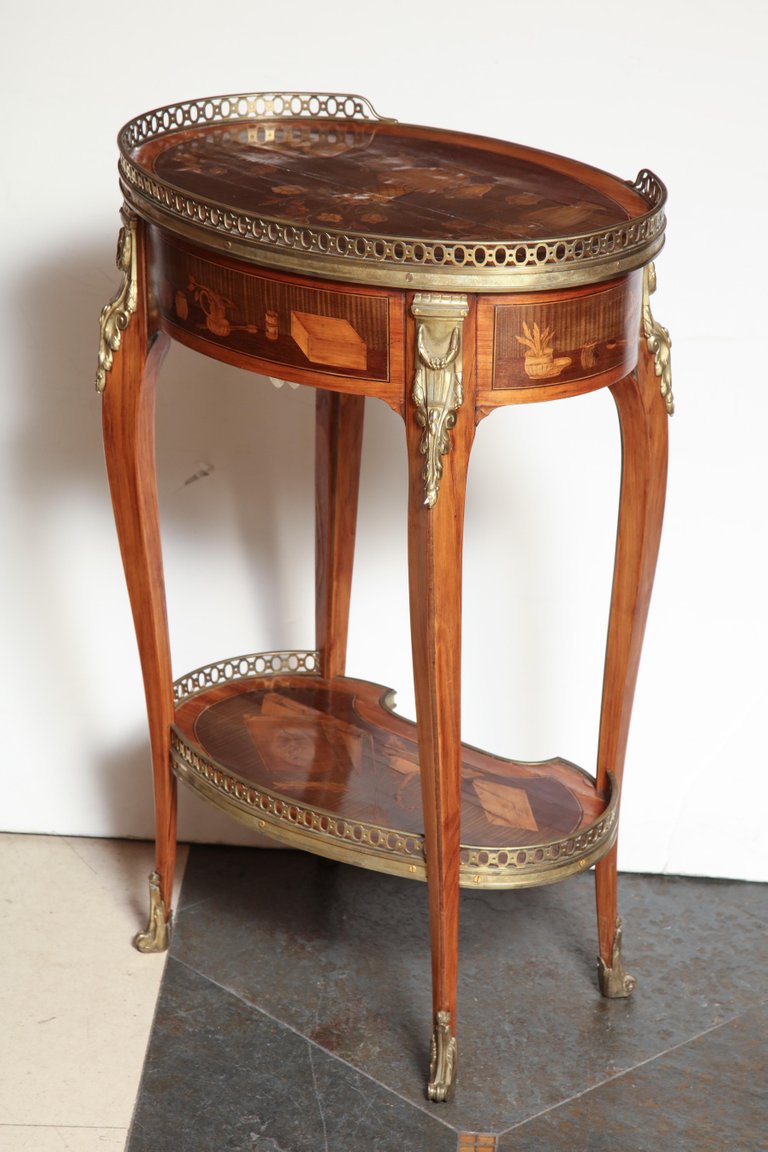 French Transitional Marquetry Oval Side Table