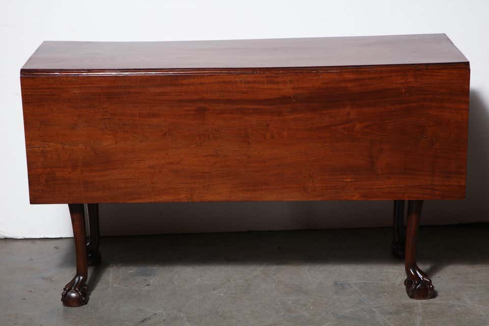 New England Mahogany Drop-Leaf Table