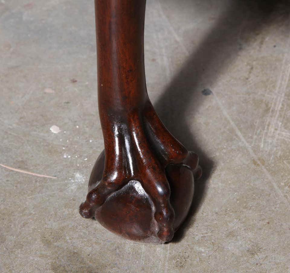 New England Mahogany Drop-Leaf Table