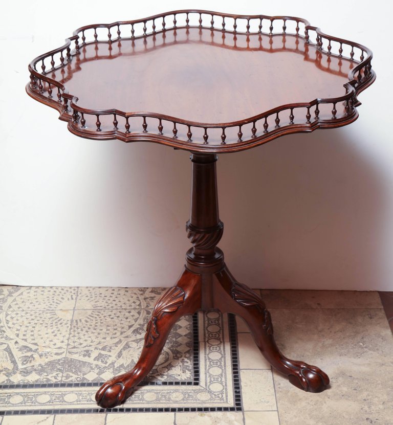 George II Mahogany Tilt-Top Wine Table